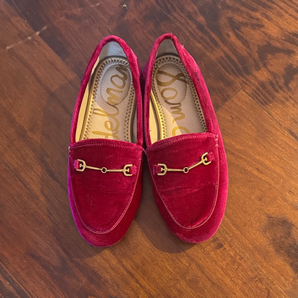 Sam Edelman Kids Velvet Loafers in Magenta